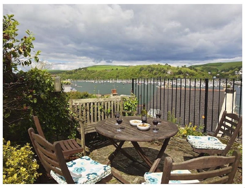 7 Nelson Steps a british holiday cottage for 7 in , 