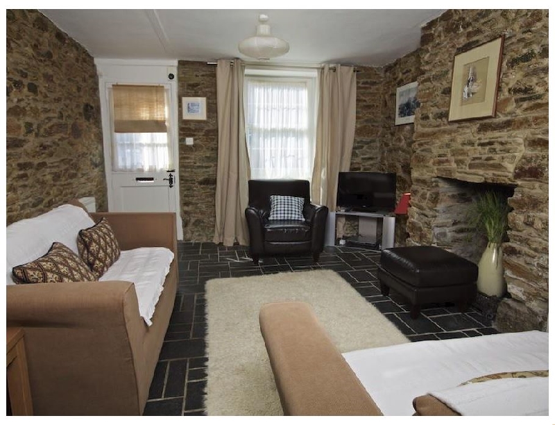 Bumblebee Cottage a british holiday cottage for 6 in , 