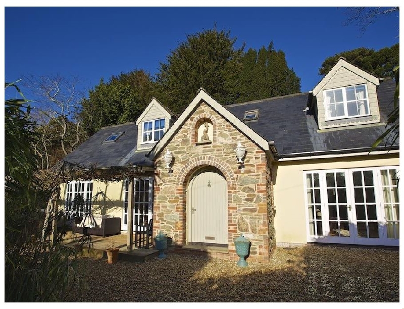 The Chota House a british holiday cottage for 8 in , 