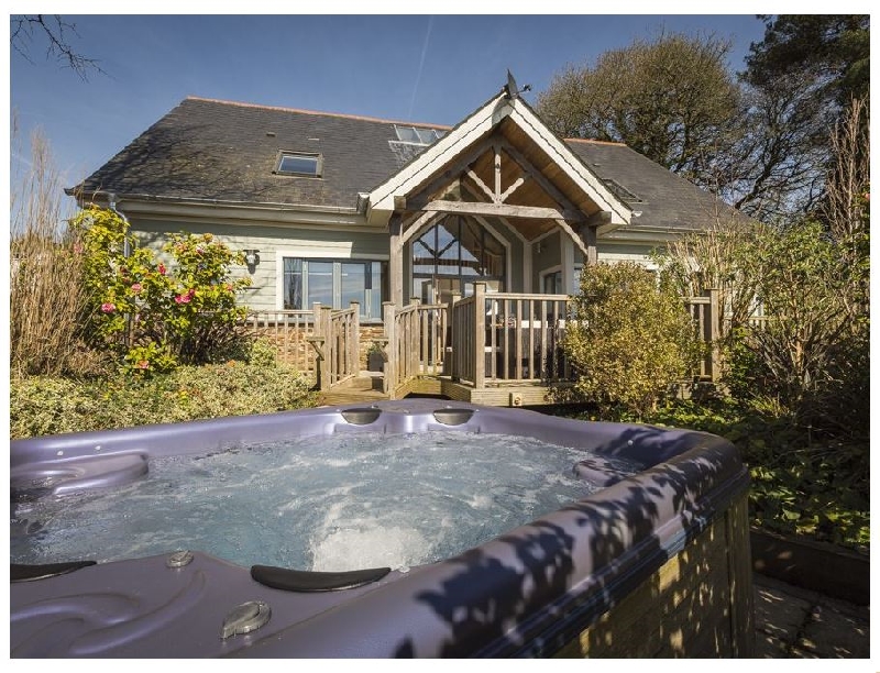 Court Lodge- Hillfield Village a british holiday cottage for 10 in , 