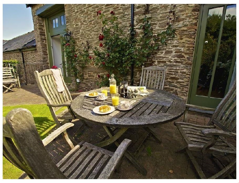 The Granary (Goveton) a british holiday cottage for 6 in , 