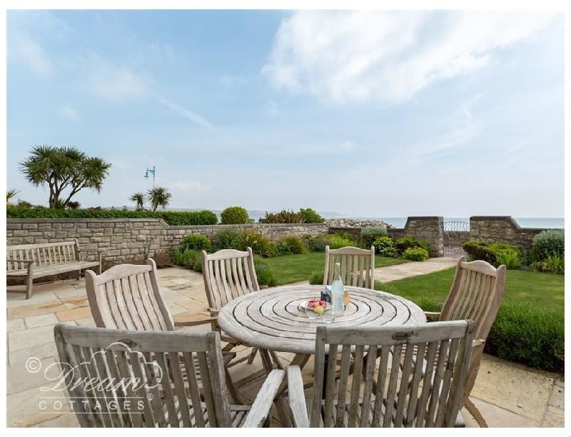 Beach View Apartment 2 a british holiday cottage for 6 in , 