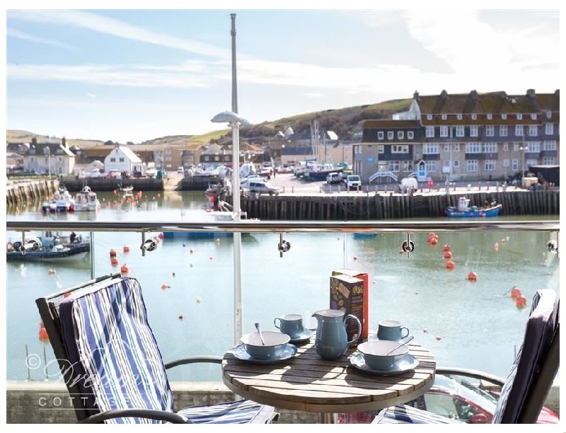 Harbour View Apartment a british holiday cottage for 4 in , 