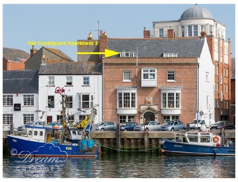 Old Coastguard Apartment 3 a british holiday cottage for 6 in , 
