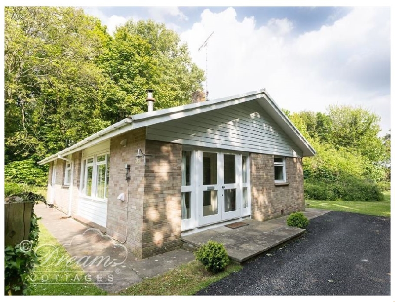 Woodlands Cottage a british holiday cottage for 6 in , 