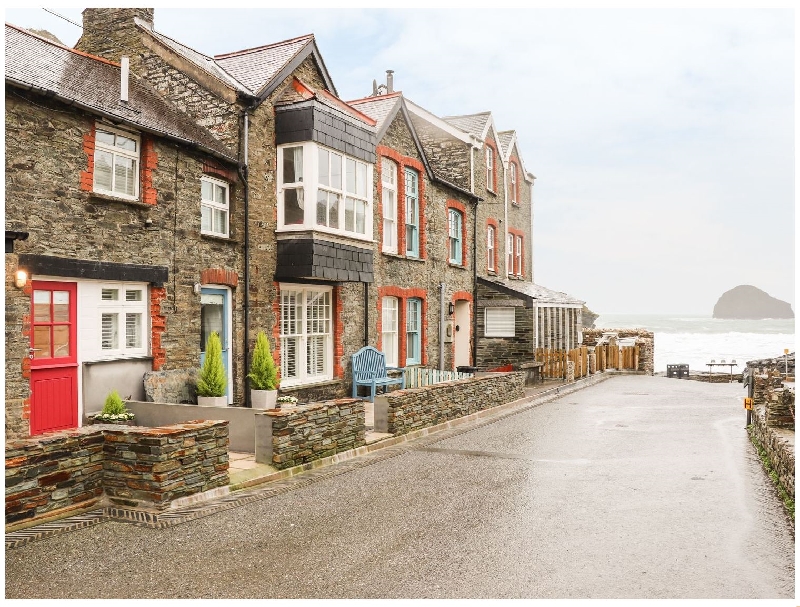 Salty Sea Dog a british holiday cottage for 4 in , 