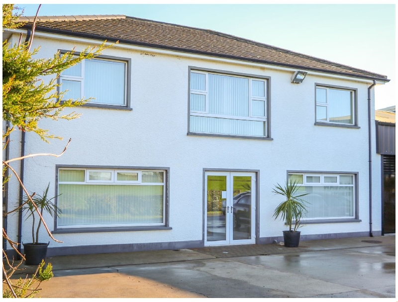 Hawthorne View Apartment a british holiday cottage for 4 in , 