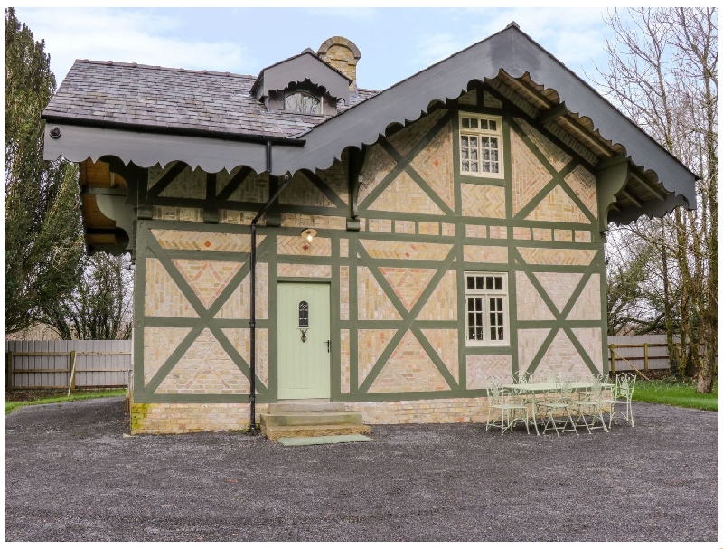 Swiss Cottage a british holiday cottage for 4 in , 