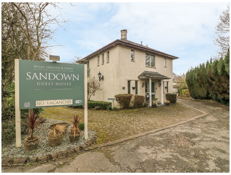 Sandown a british holiday cottage for 7 in , 
