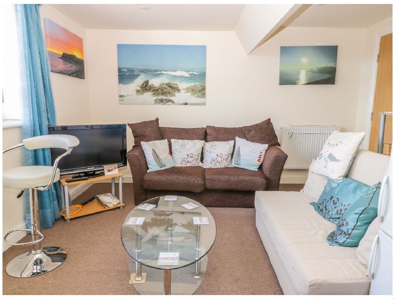 Thalassa a british holiday cottage for 3 in , 