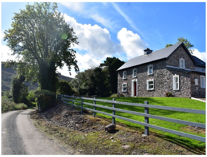 Oak Wood House a british holiday cottage for 6 in , 