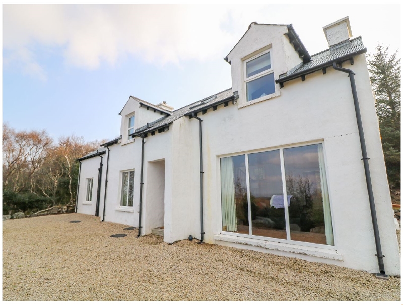 Lough View Cottage a british holiday cottage for 10 in , 