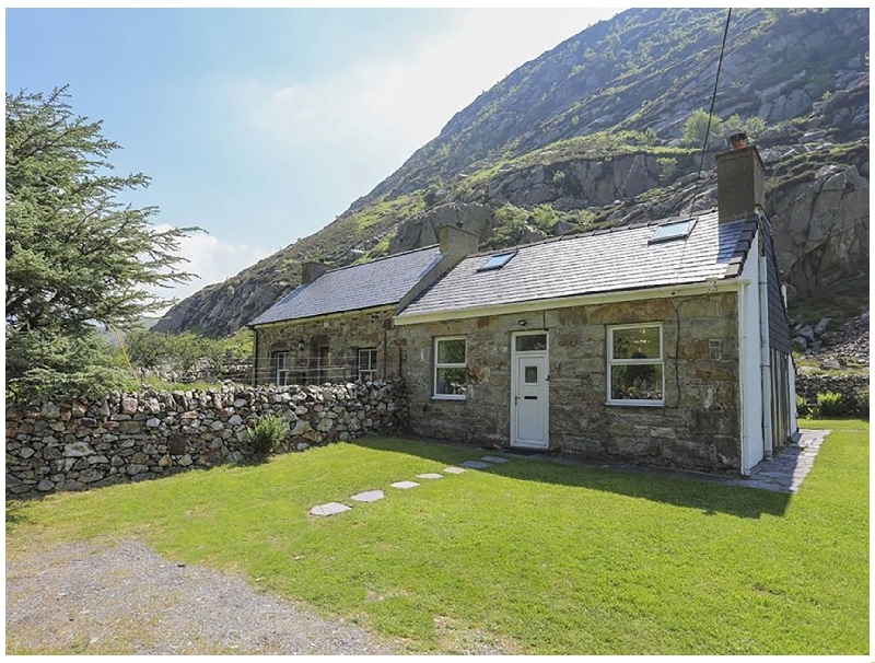 Tan Meredydd a british holiday cottage for 4 in , 
