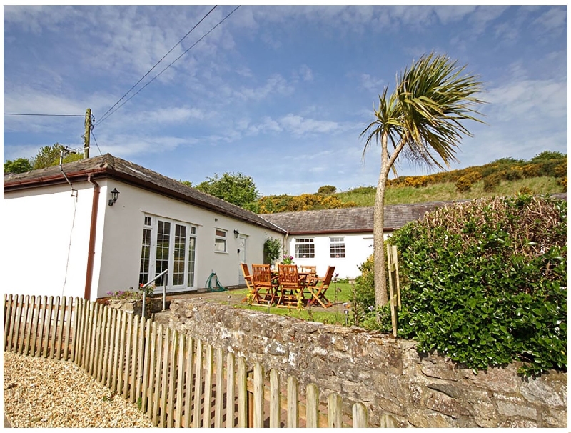 Menai Cottage a british holiday cottage for 6 in , 