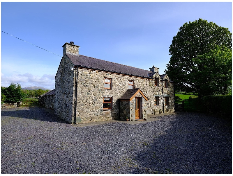Pen Y Bont a british holiday cottage for 6 in , 