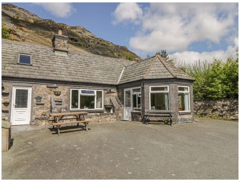Glendower a british holiday cottage for 6 in , 