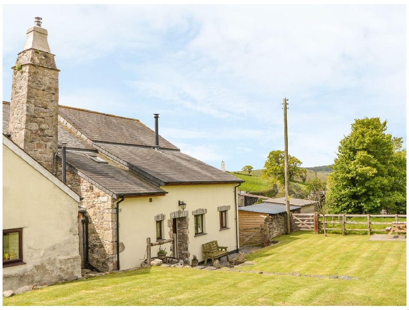 Higher Whiddon Farm Whiddon Well a british holiday cottage for 4 in , 
