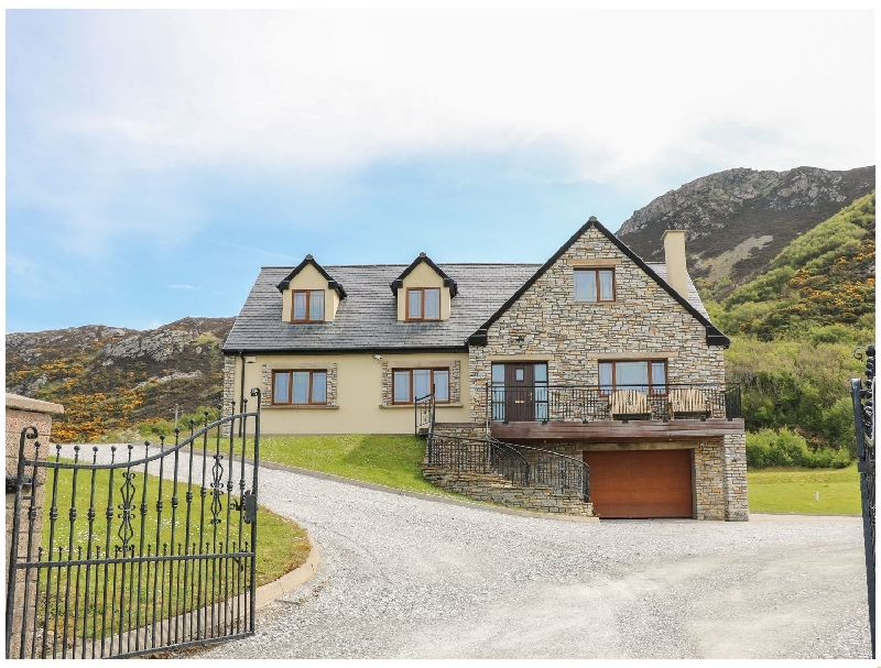 Mulroy View a british holiday cottage for 14 in , 