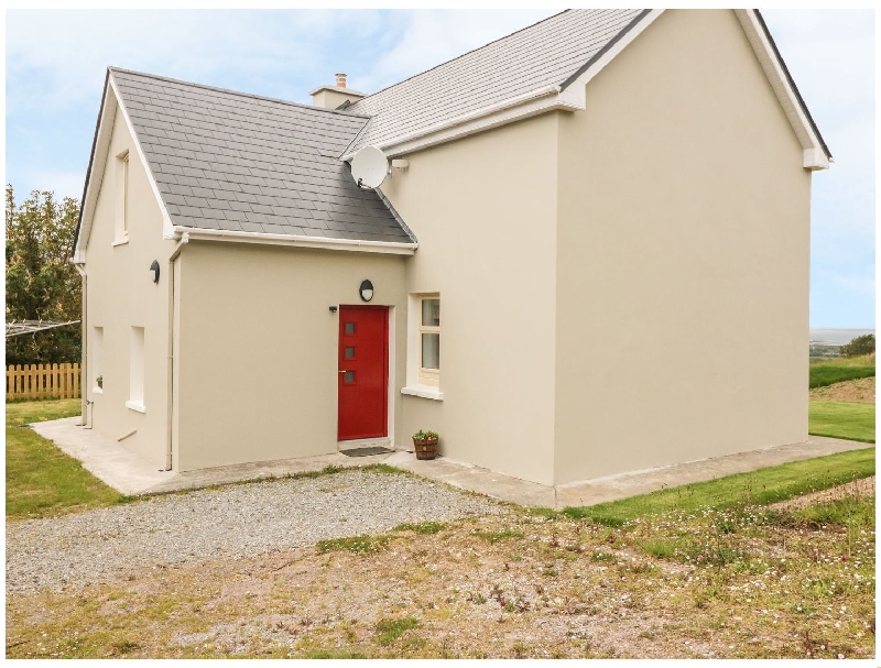 Atlantic View Farmhouse a british holiday cottage for 6 in , 