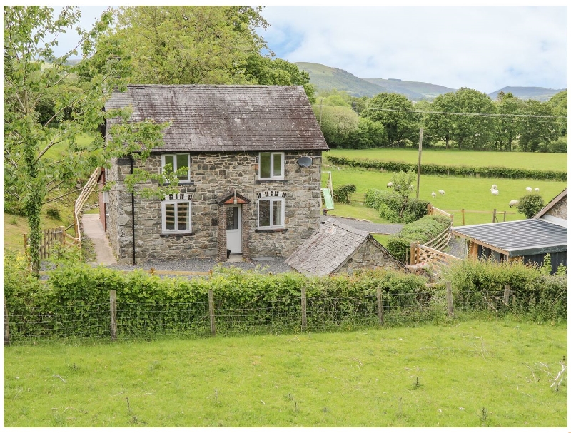 Isfryn a british holiday cottage for 5 in , 