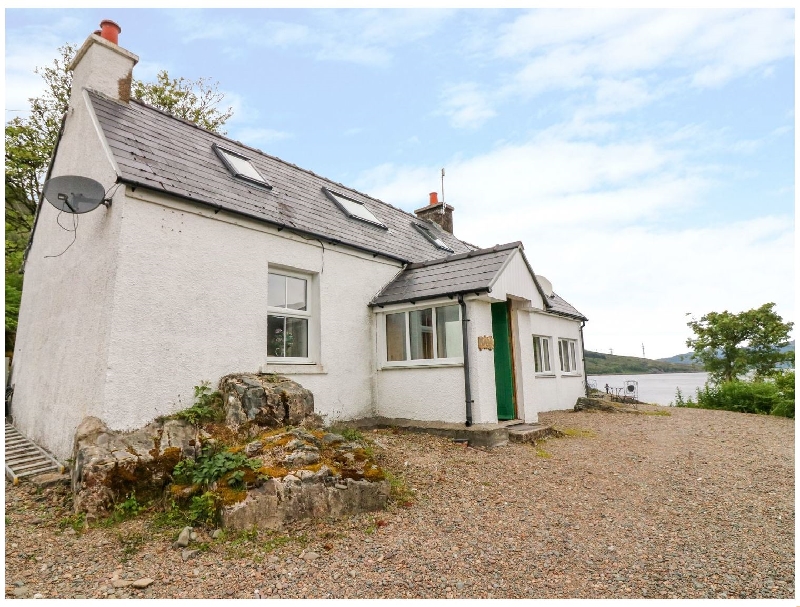 House On The Slip a british holiday cottage for 6 in , 