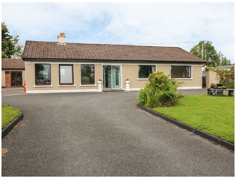 Hillgrove House a british holiday cottage for 6 in , 