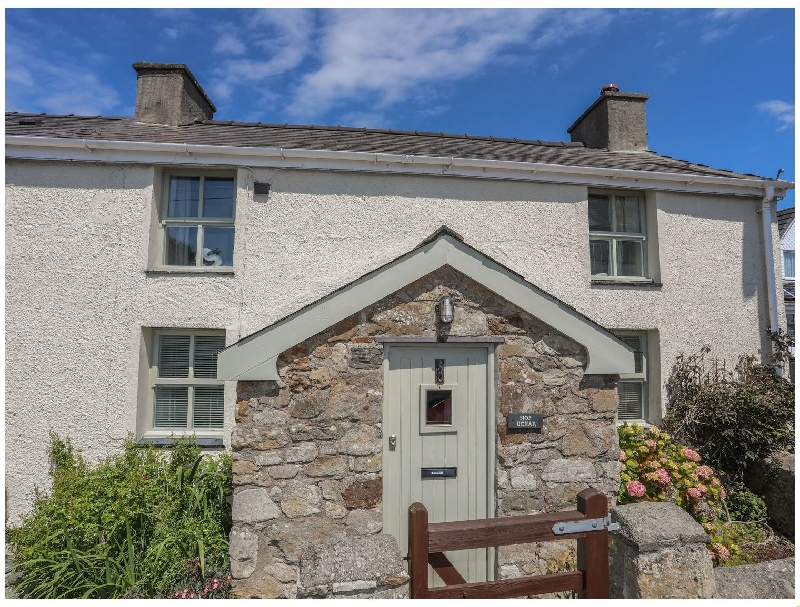 Siop Uchaf a british holiday cottage for 5 in , 