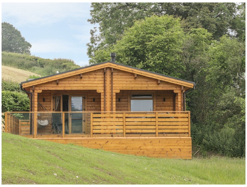 Manor Farm Lodges - Red Kite Lodge a british holiday cottage for 4 in , 
