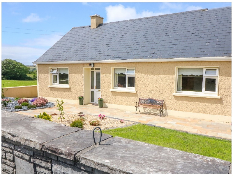 Sea View Hideaway a british holiday cottage for 6 in , 