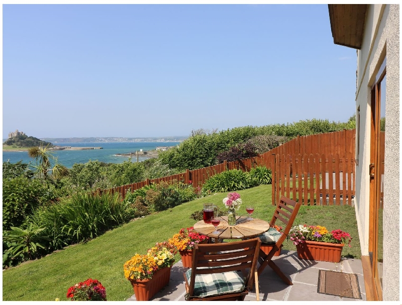Castle View Apartment a british holiday cottage for 2 in , 