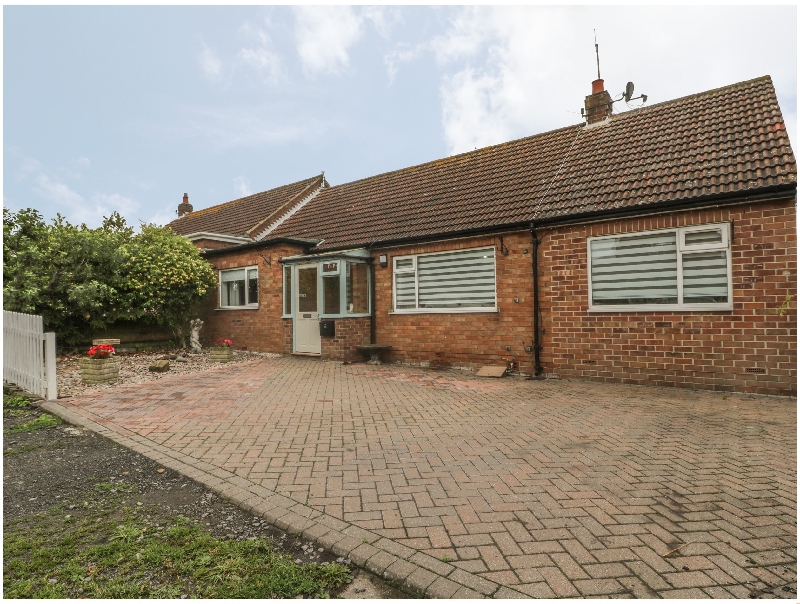 2 The Close a british holiday cottage for 8 in , 