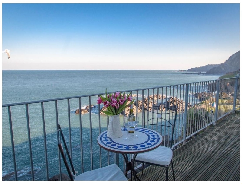 Oceanside Penthouse a british holiday cottage for 4 in , 