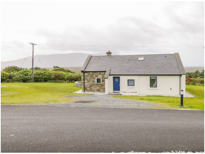 An Chreig Mor a british holiday cottage for 8 in , 