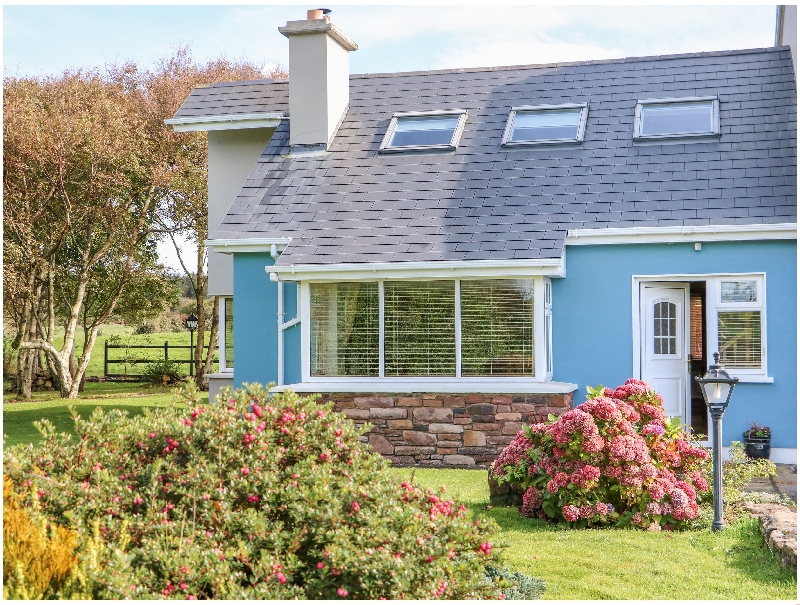 The Blue Annex a british holiday cottage for 4 in , 