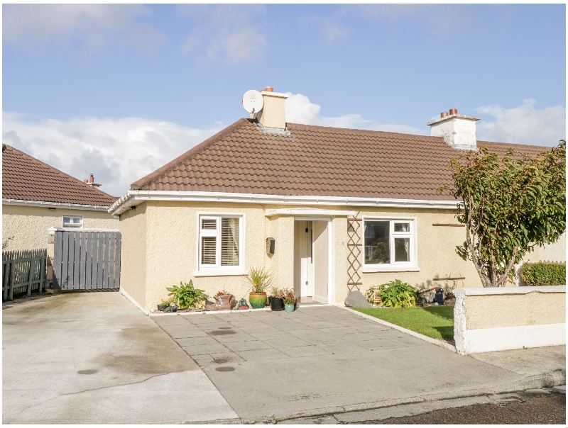 Bellview House a british holiday cottage for 6 in , 