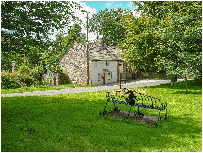 Churchgate Cottage a british holiday cottage for 3 in , 