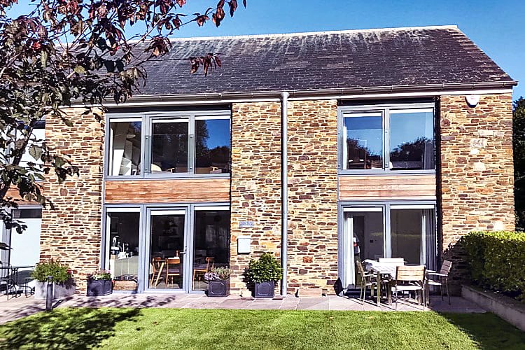 1 Dufour a british holiday cottage for 6 in , 