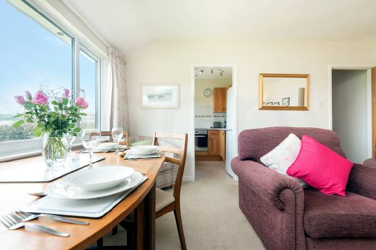 2 Bantham Holiday Cottages a british holiday cottage for 6 in , 