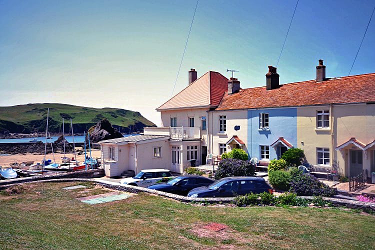 Anchor Cottage a british holiday cottage for 6 in , 