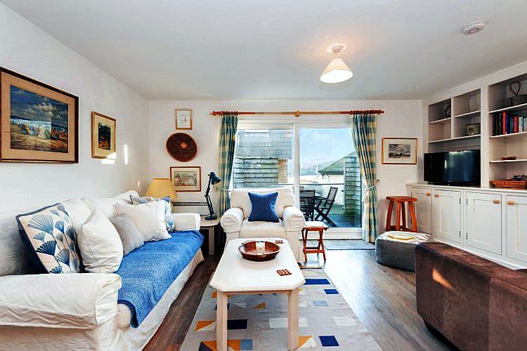 Osprey (19A Fore Street) a british holiday cottage for 6 in , 
