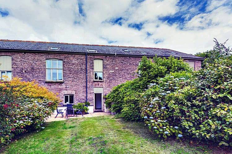The Oaks a british holiday cottage for 6 in , 
