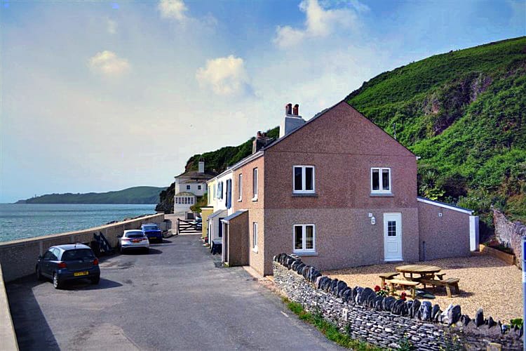 29 Beesands a british holiday cottage for 6 in , 