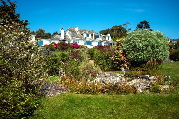 Penmorva a british holiday cottage for 8 in , 