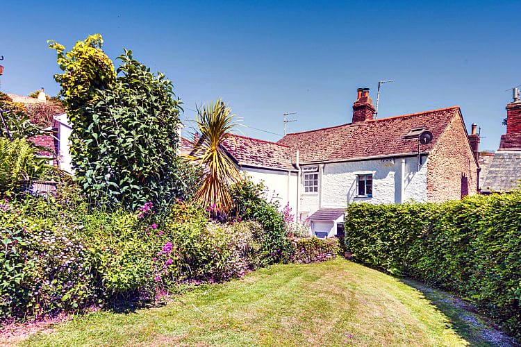 Meadow View a british holiday cottage for 5 in , 