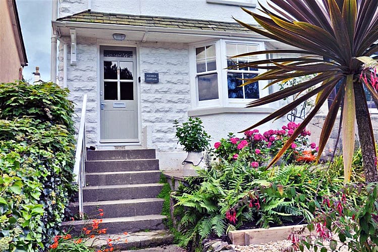Fuchsia Cottage, Salcombe a british holiday cottage for 4 in , 