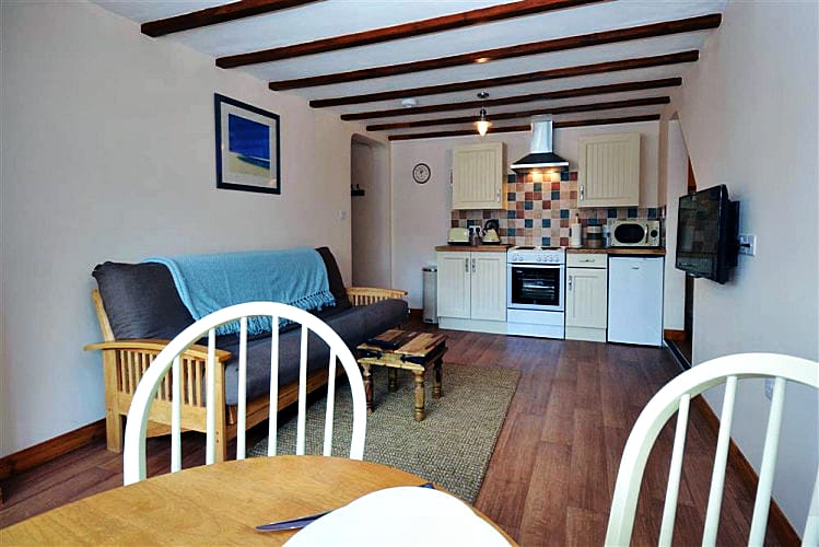 The Old Bakehouse, Looe a british holiday cottage for 2 in , 