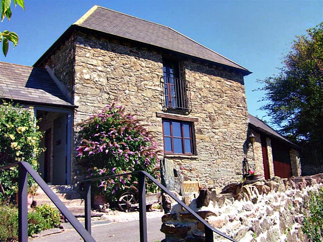 Yeomans Cottage a british holiday cottage for 3 in , 