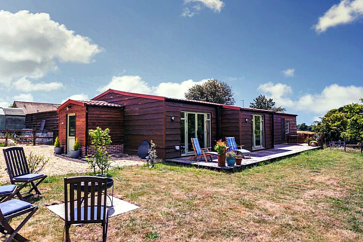 Walnut Barn a british holiday cottage for 4 in , 