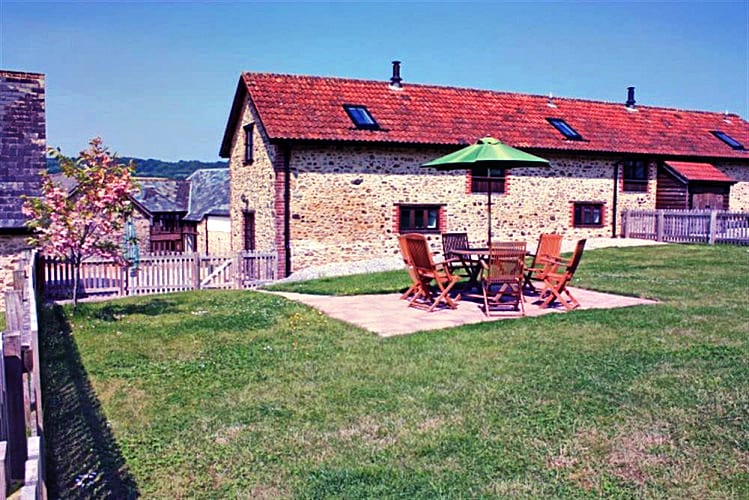Apple Tree Cottage a british holiday cottage for 6 in , 