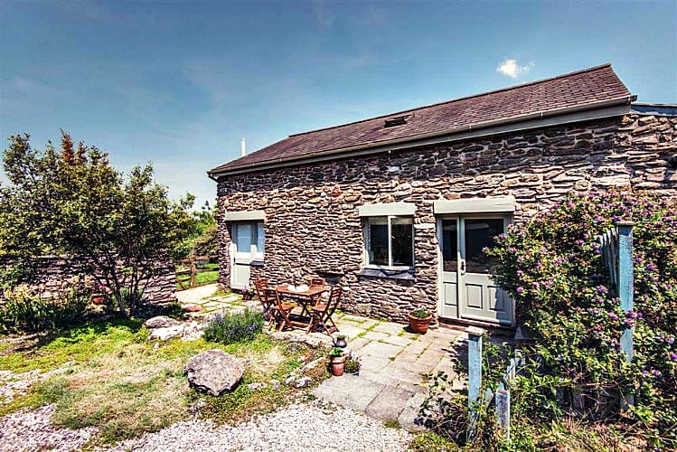 The Old Cow Shed a british holiday cottage for 4 in , 